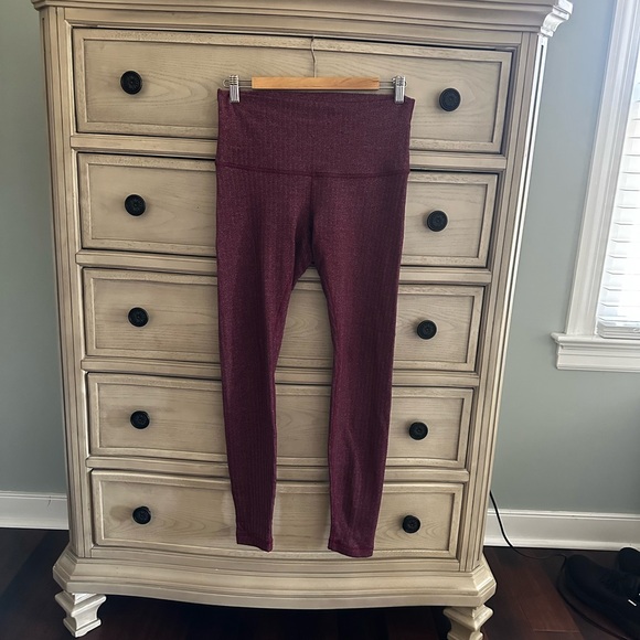 Lululemon Athletica active pants, women size 6 - Picture 4 of 4